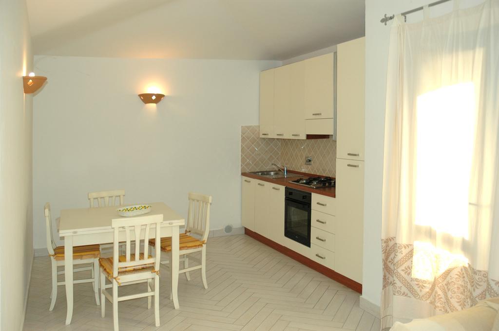 Holiday Homes Stella Marina San Teodoro  Chambre photo
