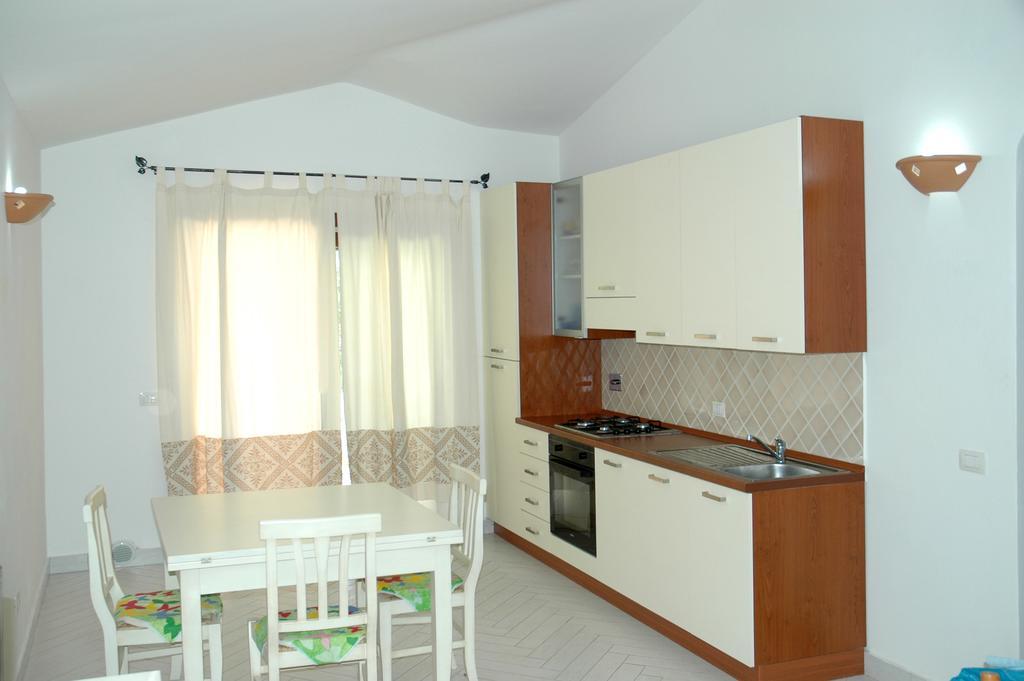 Holiday Homes Stella Marina San Teodoro  Chambre photo