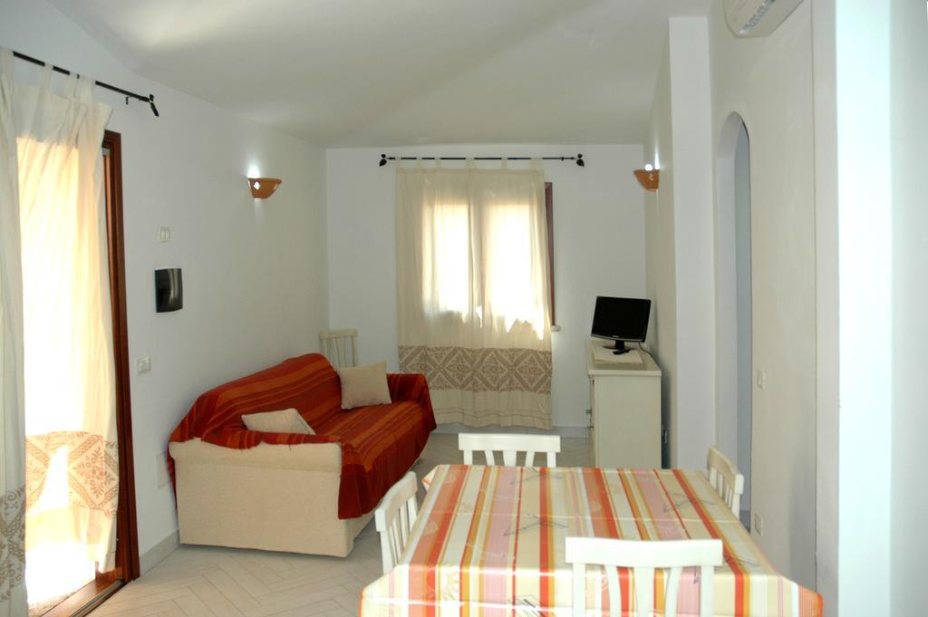 Holiday Homes Stella Marina San Teodoro  Chambre photo